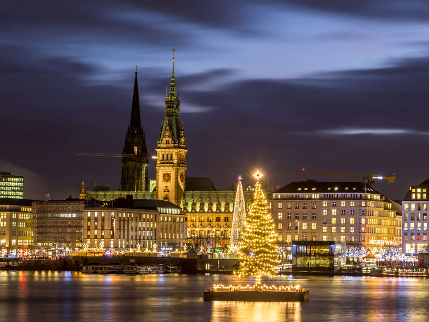 Weihnachtliche Auszeit in Hamburg inkl. Festtagsmenü