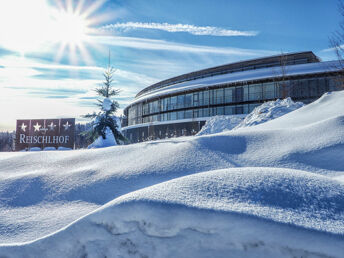 Sonntag-Donnerstag im Reischlhof - Luxus-Wellness im bayerischen Wald mit Hot Stone Massage