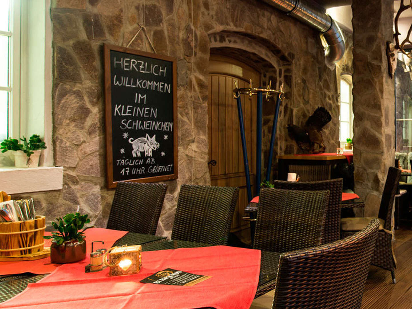 2 Tage Silvester Arrangement in Hessen Restaurant Steinernes Schweinchen