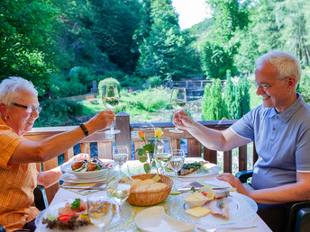 Vulkan-Wellness in der Eifel inkl. Schlemmermenü & Massage