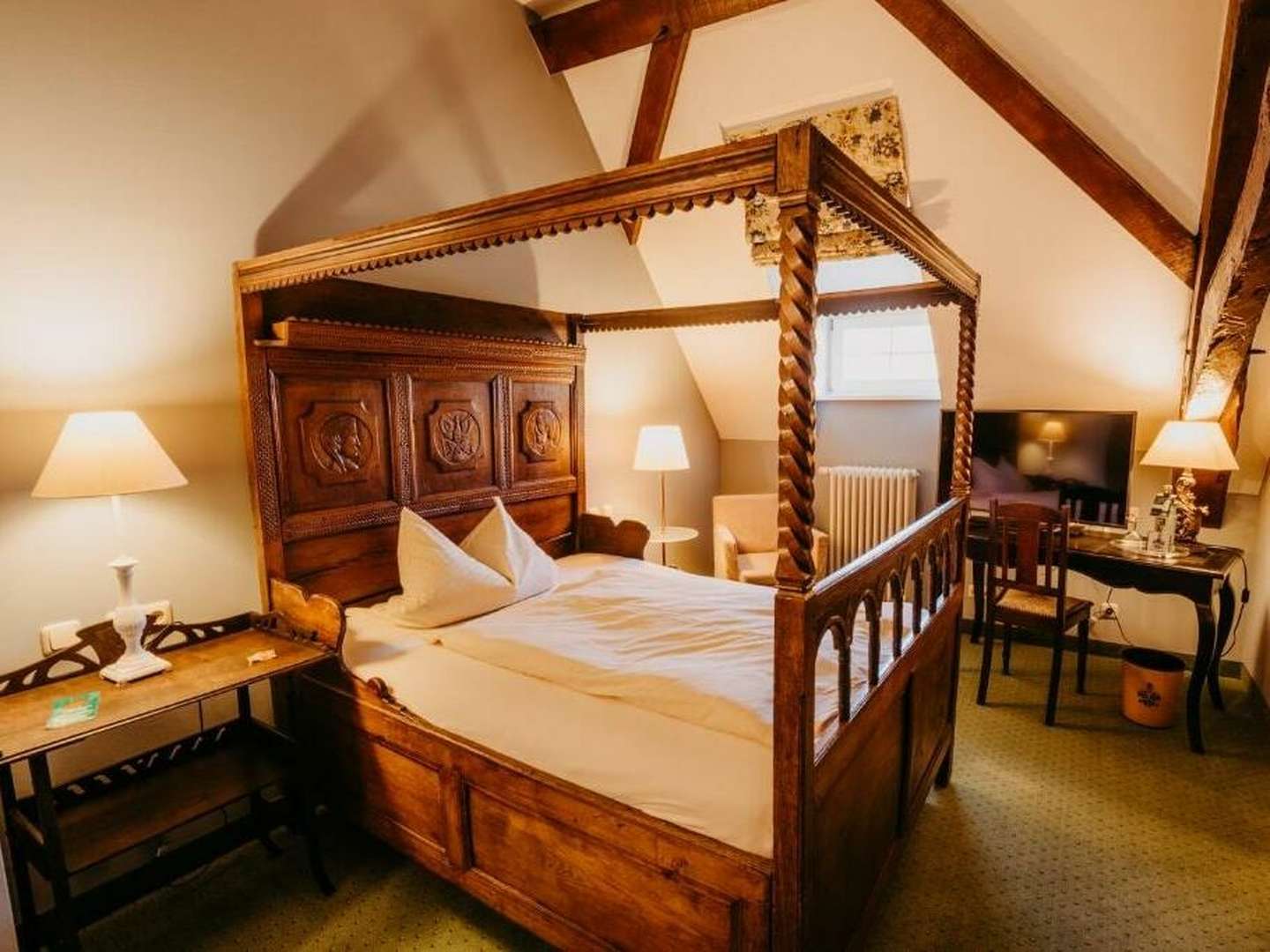 3 Tage auf Schloss Gehrden im Teutoburger Wald inkl. ein 2-Gangmenü und Massage