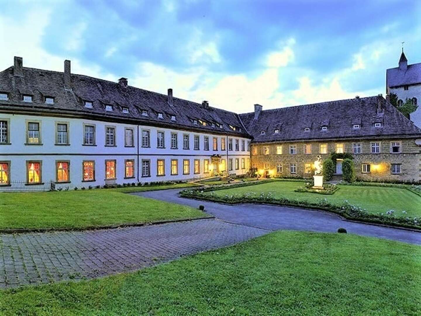 3 Tage auf Schloss Gehrden im Teutoburger Wald inkl. ein 2-Gangmenü und Massage