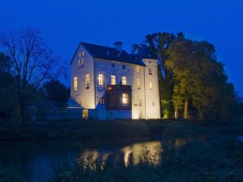 Nur die Liebe zählt (am Niederrhein)! Burgromantik in den historischen Mauern der Burg 