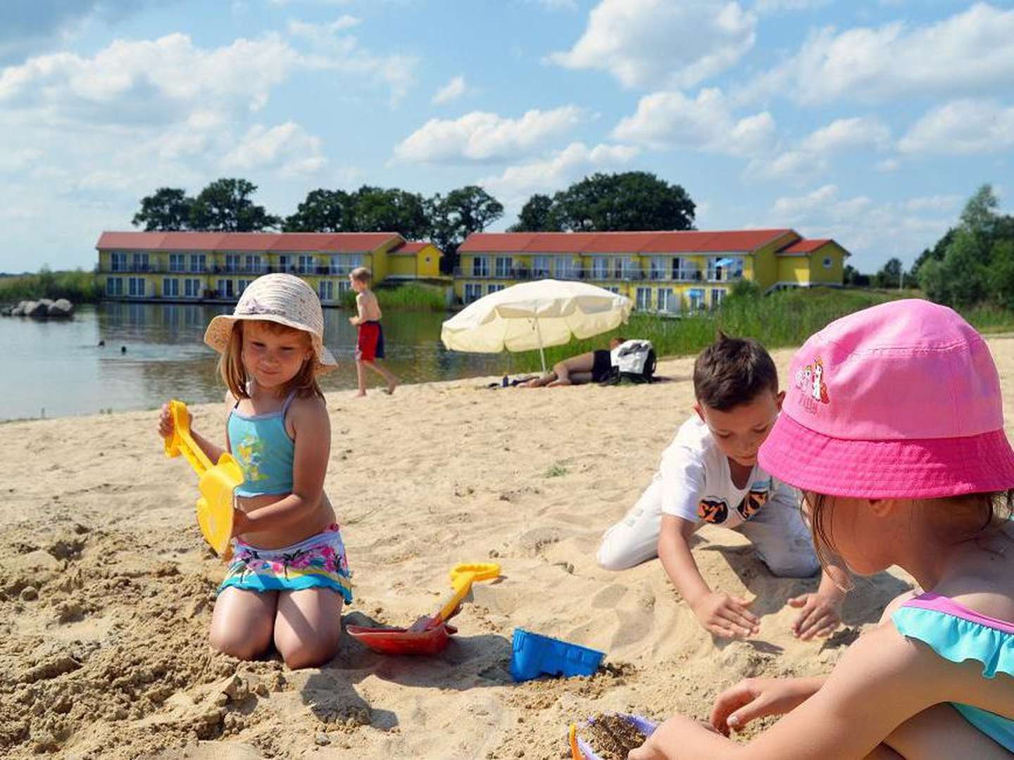 Classico - Familien-Auszeit am See an der Elbtalaue inkl. Halbpension