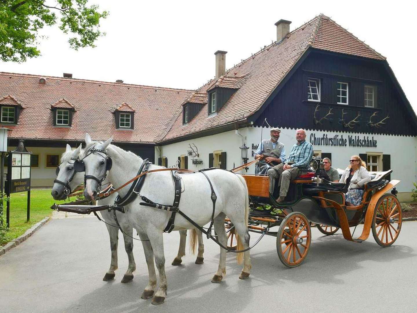 Von Moritzburg nach Dresden im Winter inkl. Abendessen