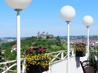 3 Nächte Prickelnde Tage in Würzburg Inkl. Abendessen & Besichtigung der Residenz 2