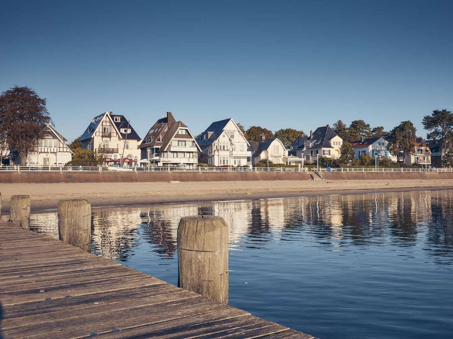 2 Romantiktage in Travemünde direkt am Strand I Frühling und Herbst