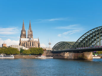 Serenade im Mondschein & Romantik für 3 Tage in Köln