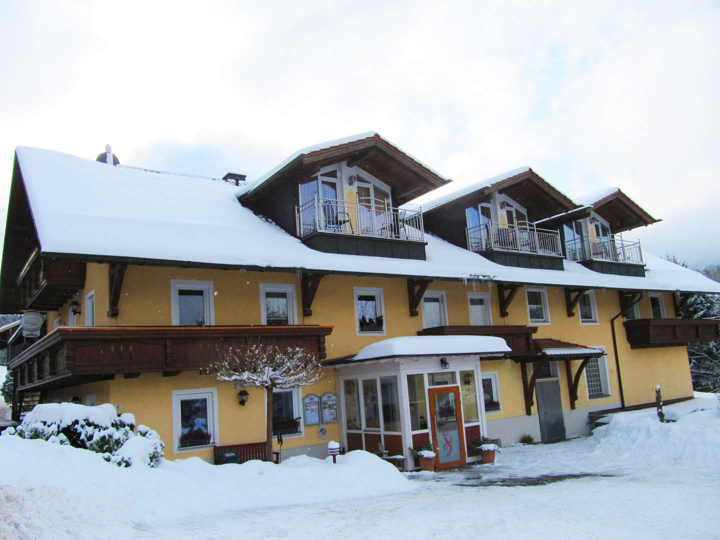 Schlemmer-Romantik-Wochenende mit Glasdorf Weinfurtner