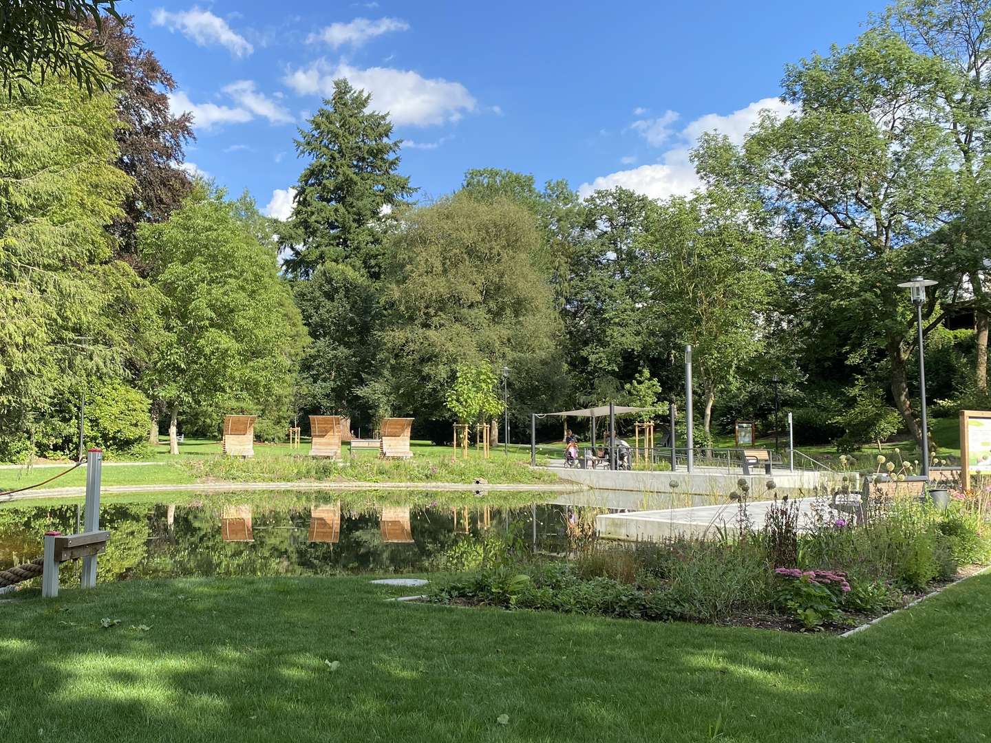 Ana ASLAN Frau für Frau - Verwöhnwochenende im Sauerland für Mädels mit Sekt und Selters