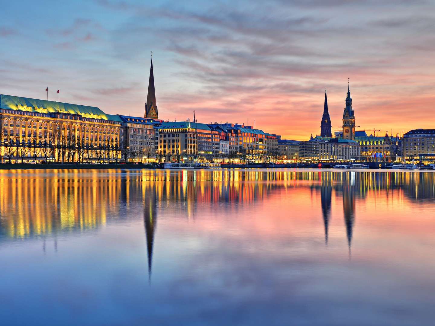 4 Tage Kurzurlaub im Reichshof Hamburg