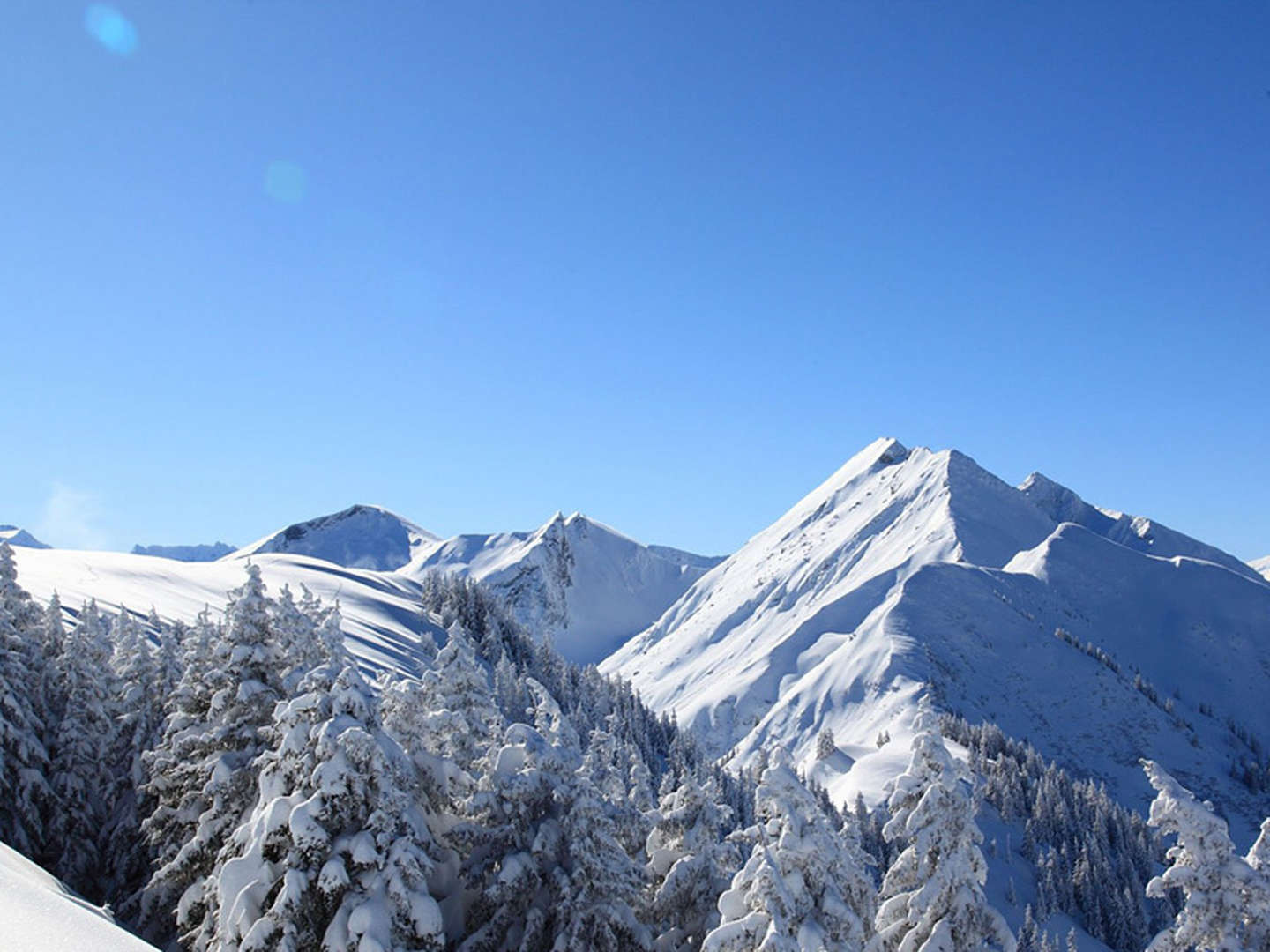 Pistenfieber-Pauschale Dezember inkl. Skipass | 4 Nächte  