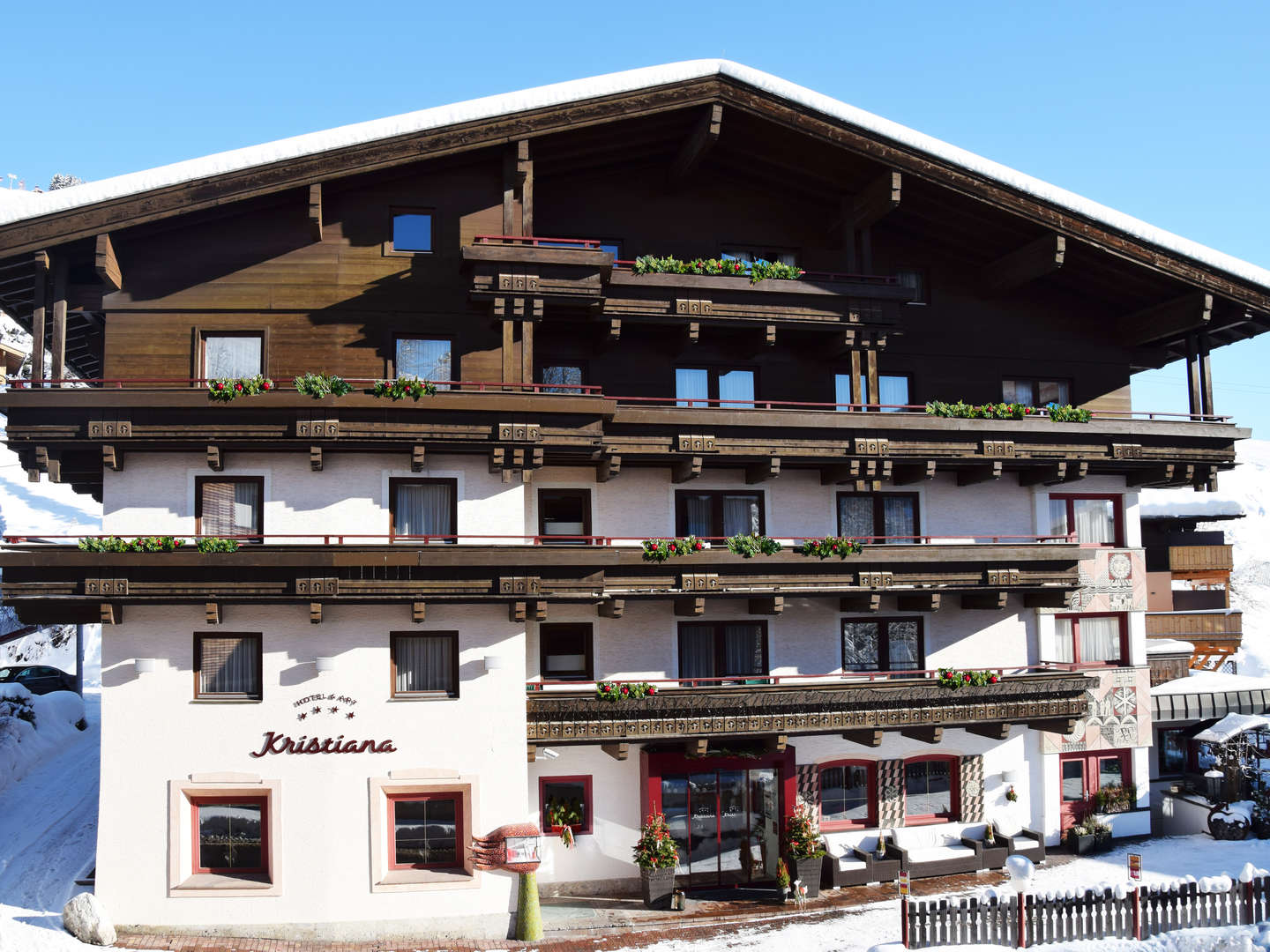 Winterstille trifft Herzenswärme zur Adventzeit in Saalbach Hinterglemm 