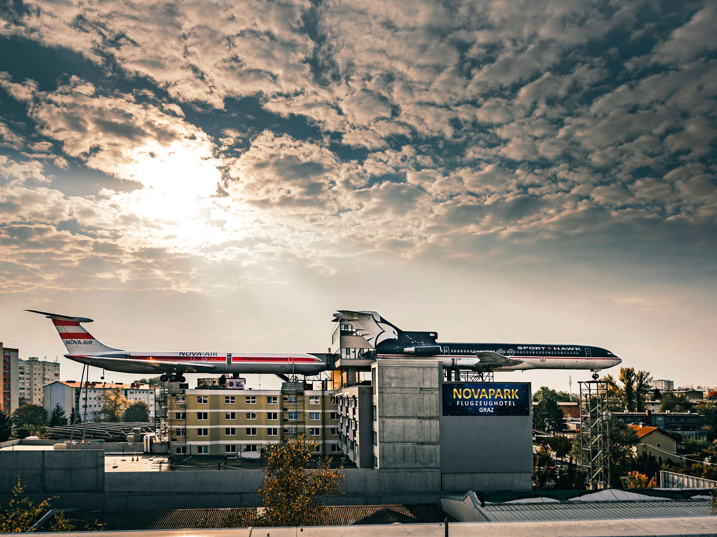 Weekend für Zwei im außergewöhnlichen Flugzeughotel | 1 Nacht inkl. großem Wellnessbereich