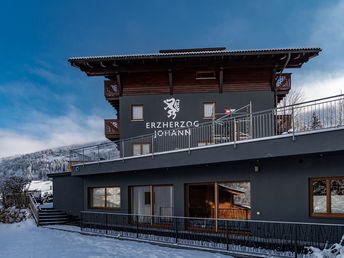 Kurzurlaub im Skiparadies Schladming-Rohrmoos im Hotel direkt an der Piste mit Wellnessbereich