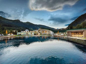 Paradiesische Tage in Bad Hofgastein inkl. Alpentherme & Aperitif  | 4 Nächte