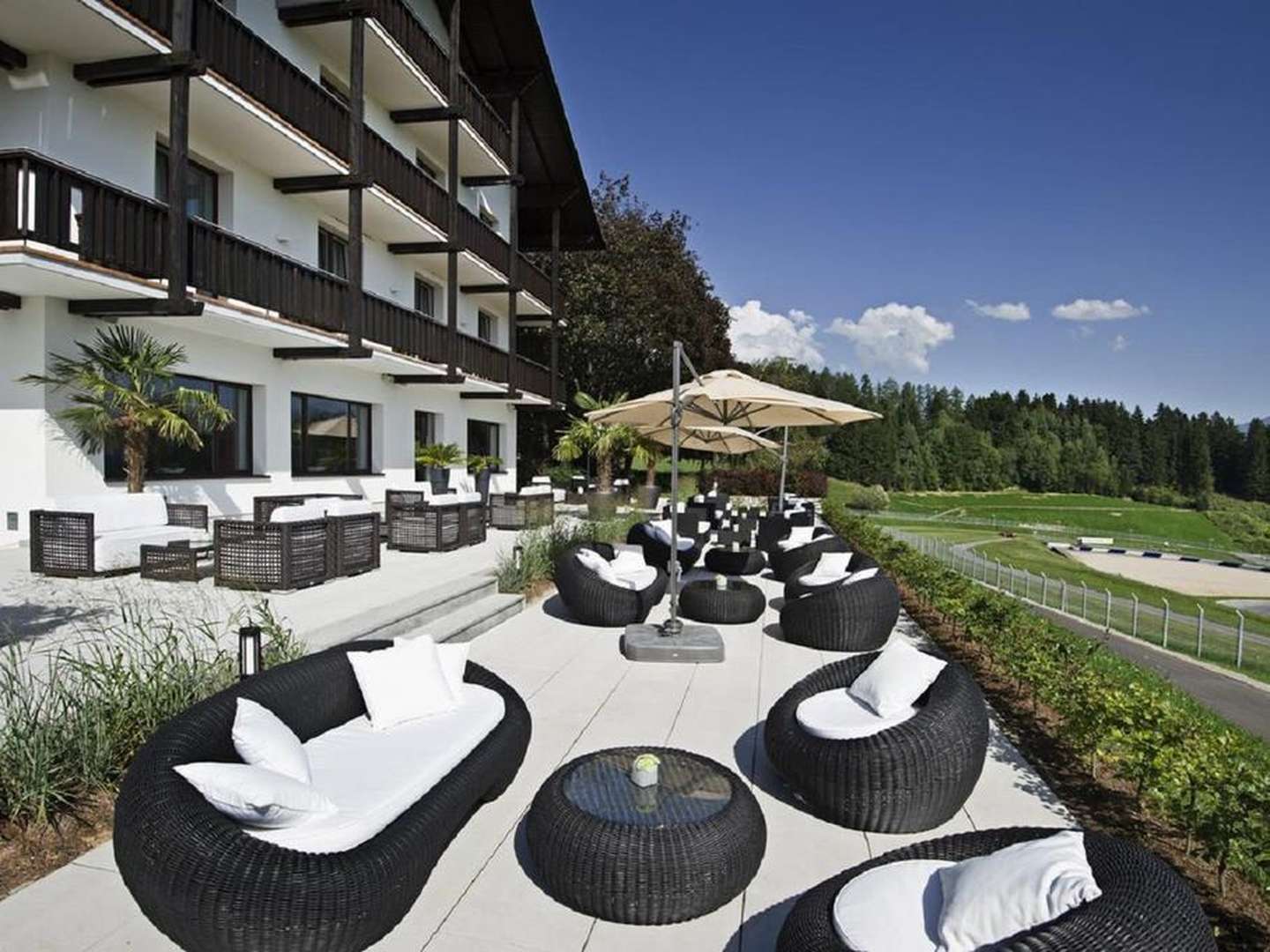 Kurzurlaub mit einzigartigem Blick über den Red Bull Ring | 5 Tage inkl. Therme AquaLux 