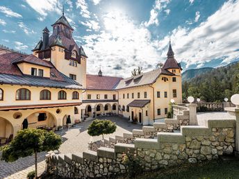 Natur, Genuss & Kultur im Naturohotel Schloss Kassegg inkl. Klosterbibliothek & Museen Stift Admont 