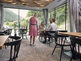 Sommerurlaub in Saalbach Hinterglemm mit Rooftop-Relax-Area | 2 Nächte