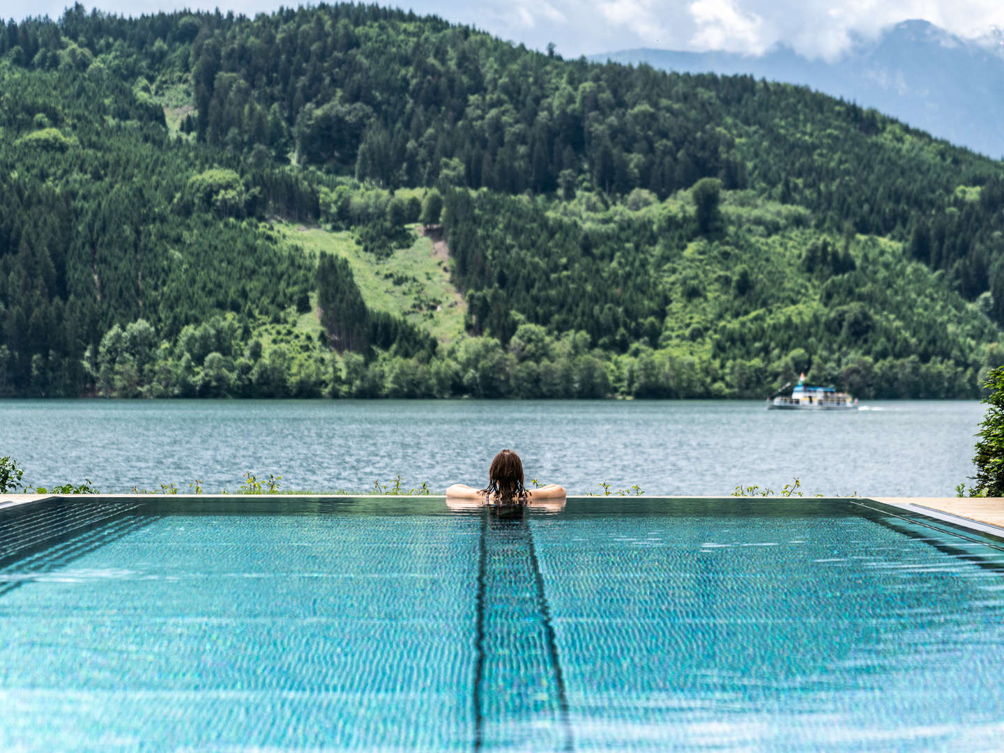 Kurzurlaub am Millstätter See mit Privatstrand & Infinitypool | 7 Nächte