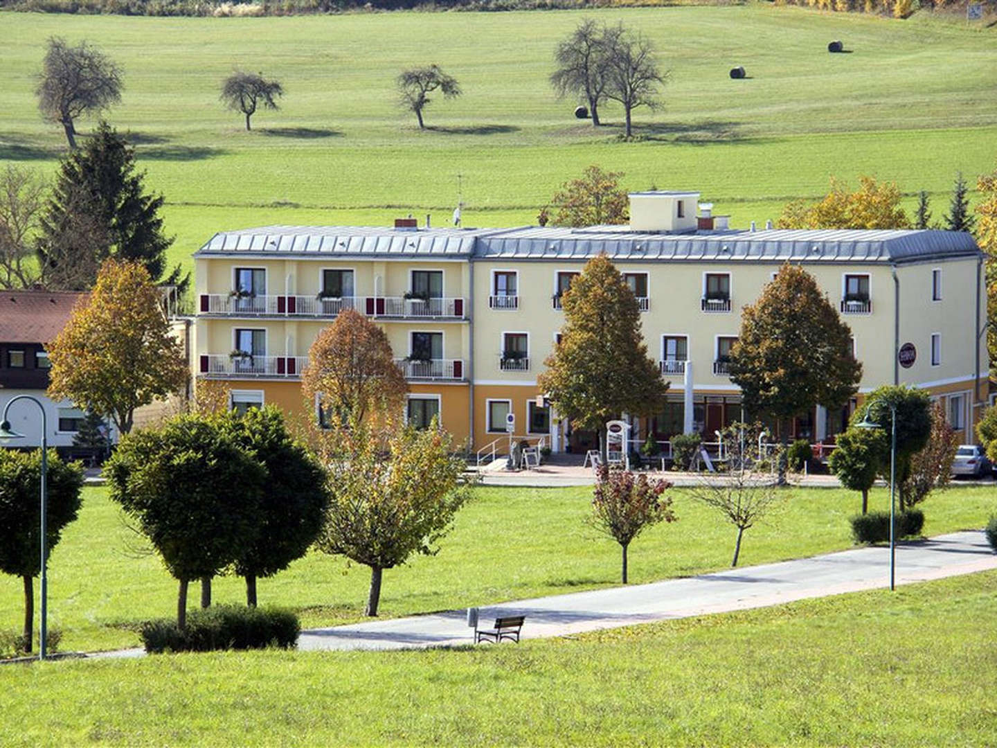 Relaxen in Bad Tatzmannsdorf inkl. Thermen-Rabatt & Halbpension 