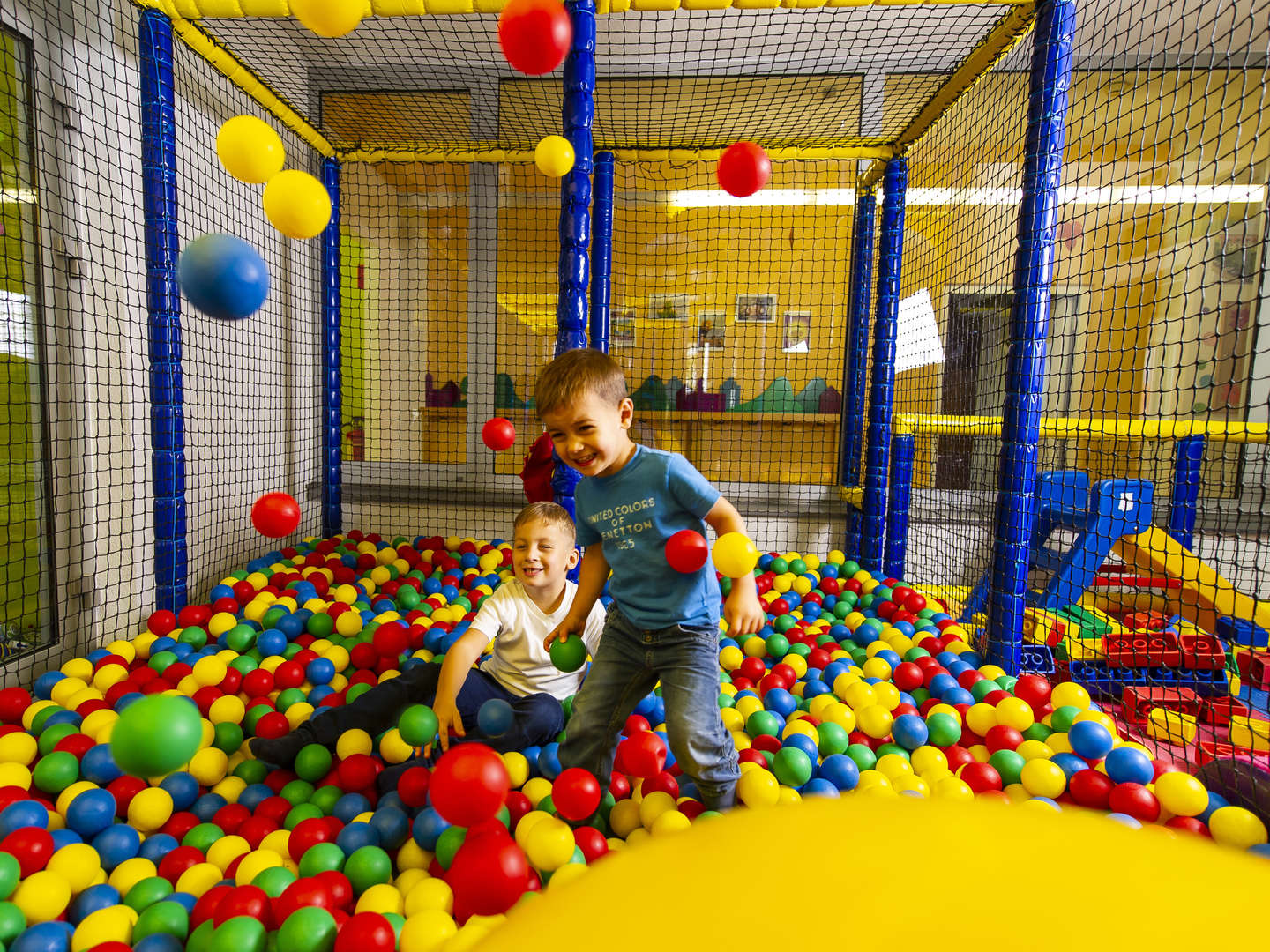 Familienurlaub in der Sonnentherme Lutzmannsburg | 3 Tage All Inclusive, Therme & Kinderbetreuung