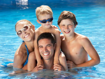 Familienurlaub in der Sonnentherme Lutzmannsburg | 3 Tage All Inclusive, Therme & Kinderbetreuung