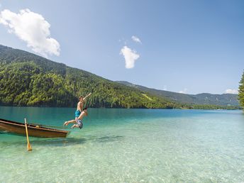 Romantische Wellness Auszeit am Weissensee inkl. Aromaölmassage 