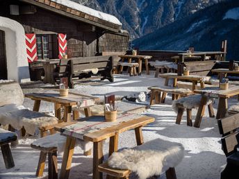 Romantische Auszeit inkl. Felsentherme Bad Gastein, Schmankerl Korb & GasteinCard 