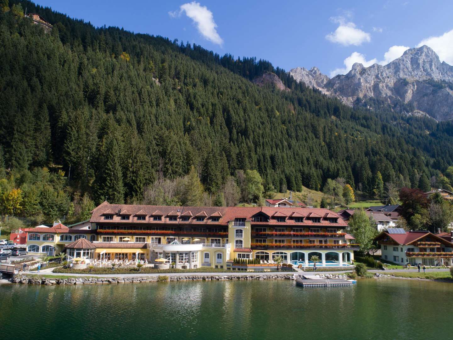 Kurztrip nach Tirol - Ihre Kleine Auszeit im 4* Hotel am See