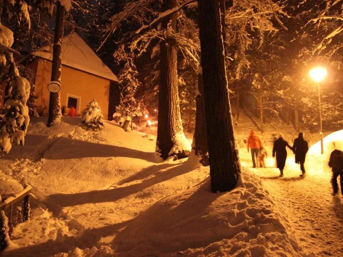 Weihnachten in den Salzburger Bergen inkl. Glühwein & Festmenü | 4 Nächte