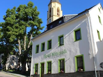 8 Tage/ 7 Nächte Kurzurlaub Hotel Miriquidi mit Premium All Inklusive  