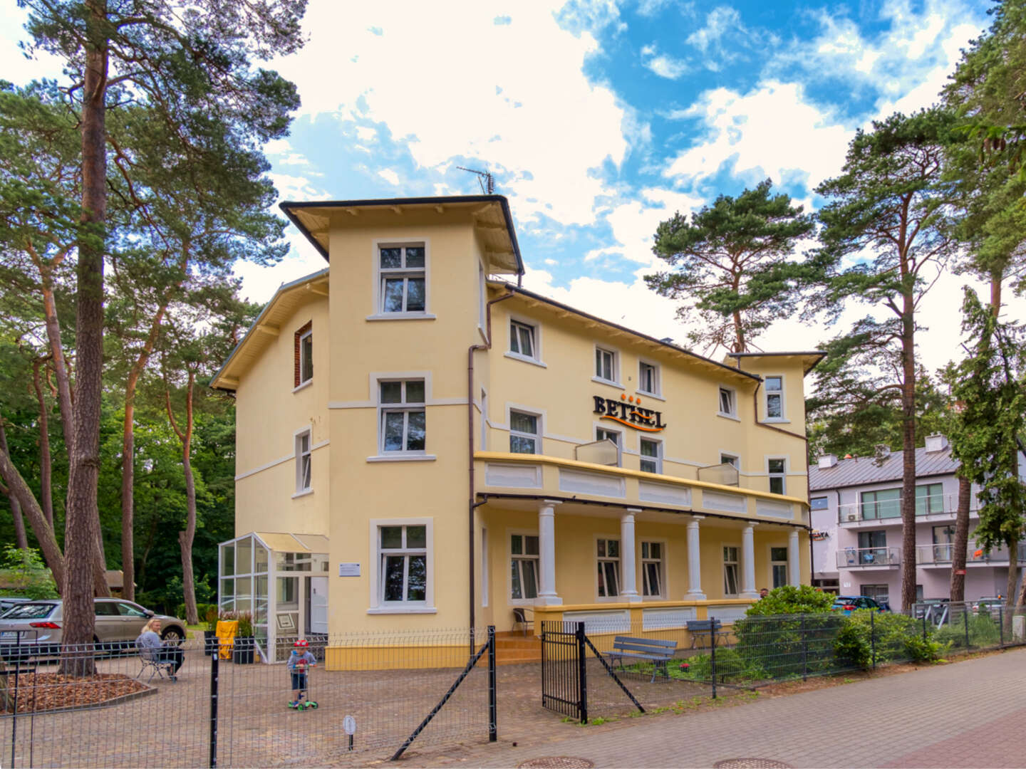 Henkenhagen - 200 m vom Ostseestrand |6 ÜHP   