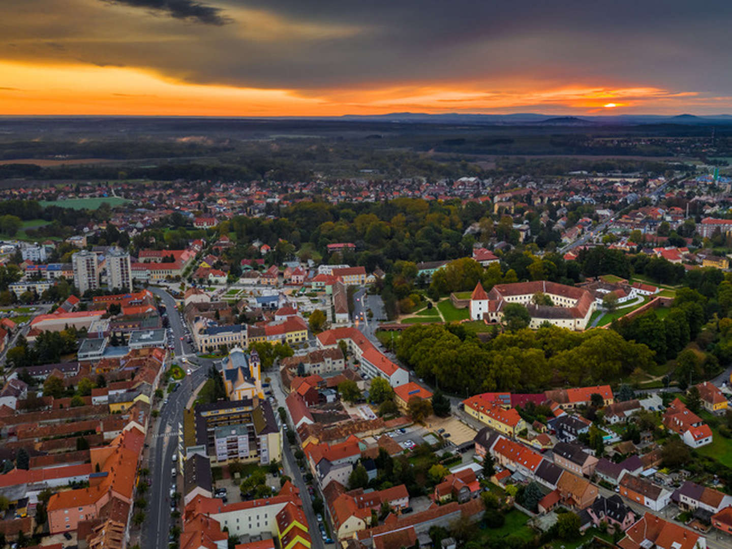 Romantikurlaub in Sárvár mit Therme & Halbpension | 3 Nächte