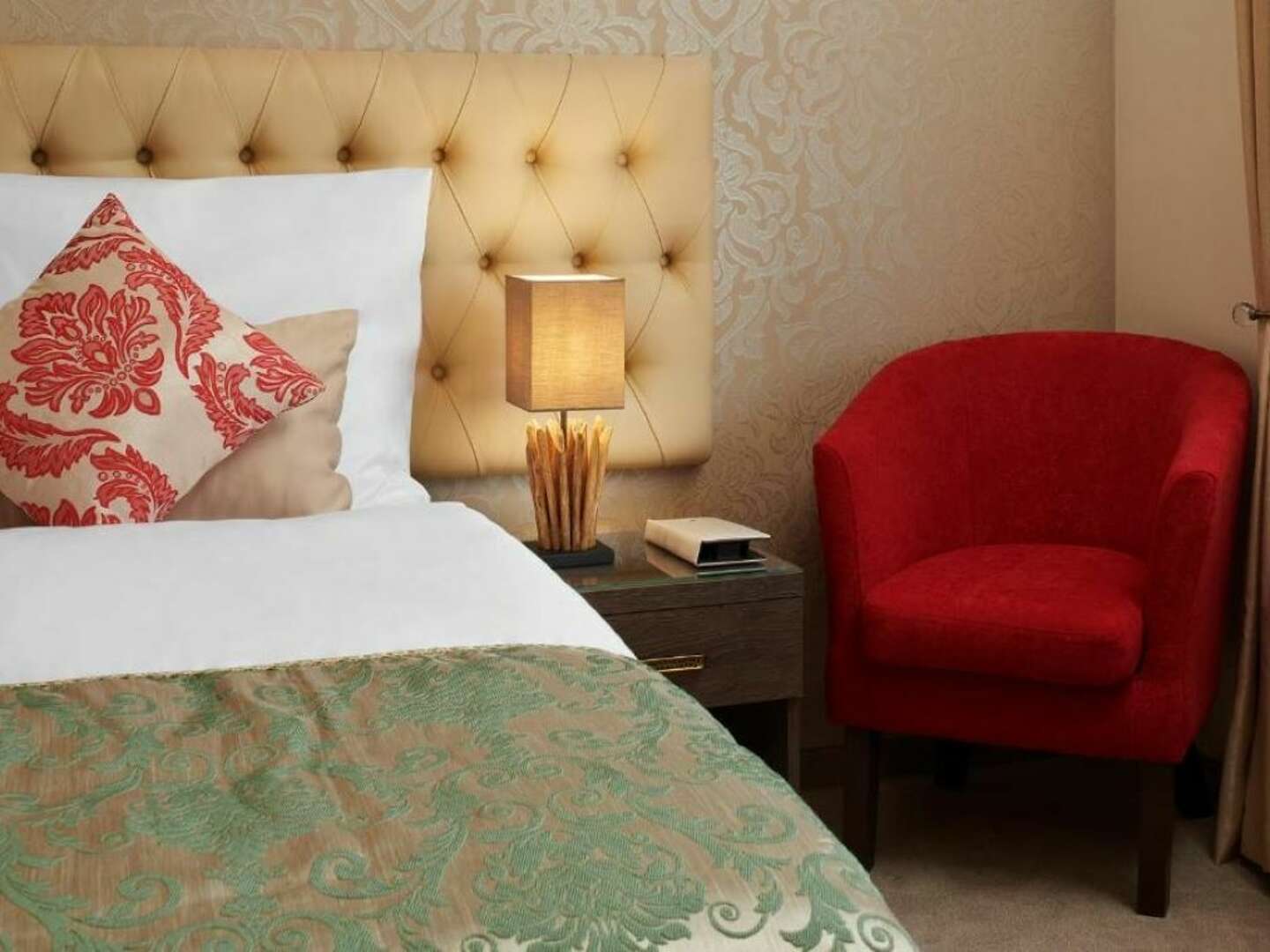 Luxuriöser Aufenthalt im Waldhotel Honour and Grace mit Halbpension - 2 Nächte									 