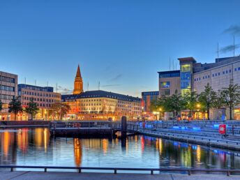 Verlängertes Stadtgeflüster am Meer in Kiel