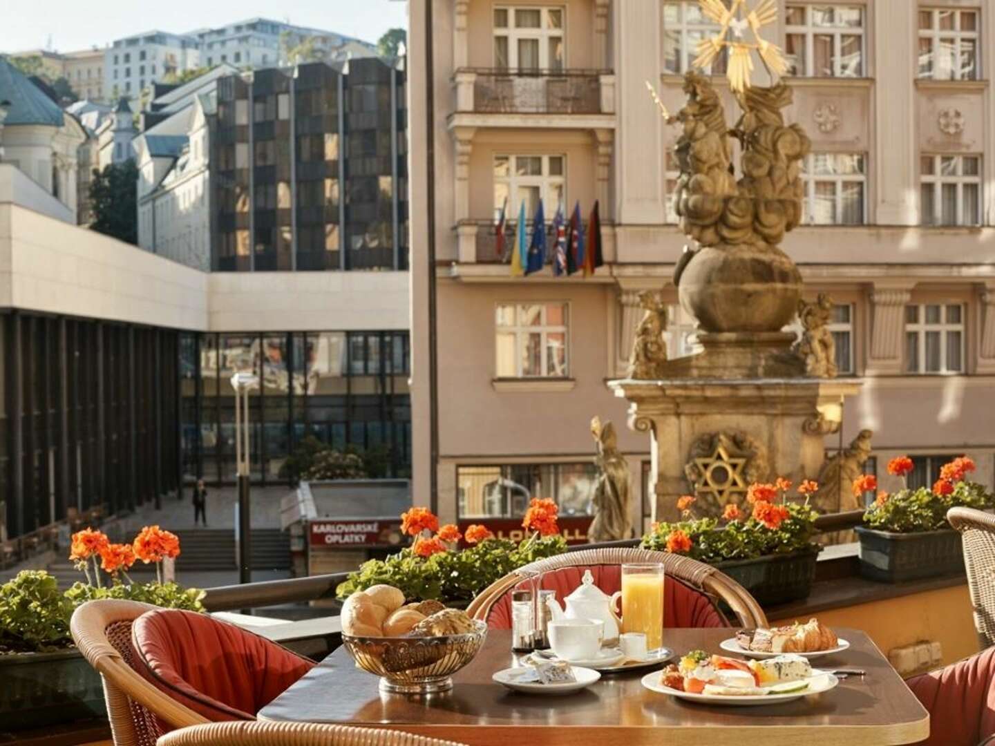 Kurzurlaub mit Frühstück im Hotel Romance in Karlsbad - 4 Tage 