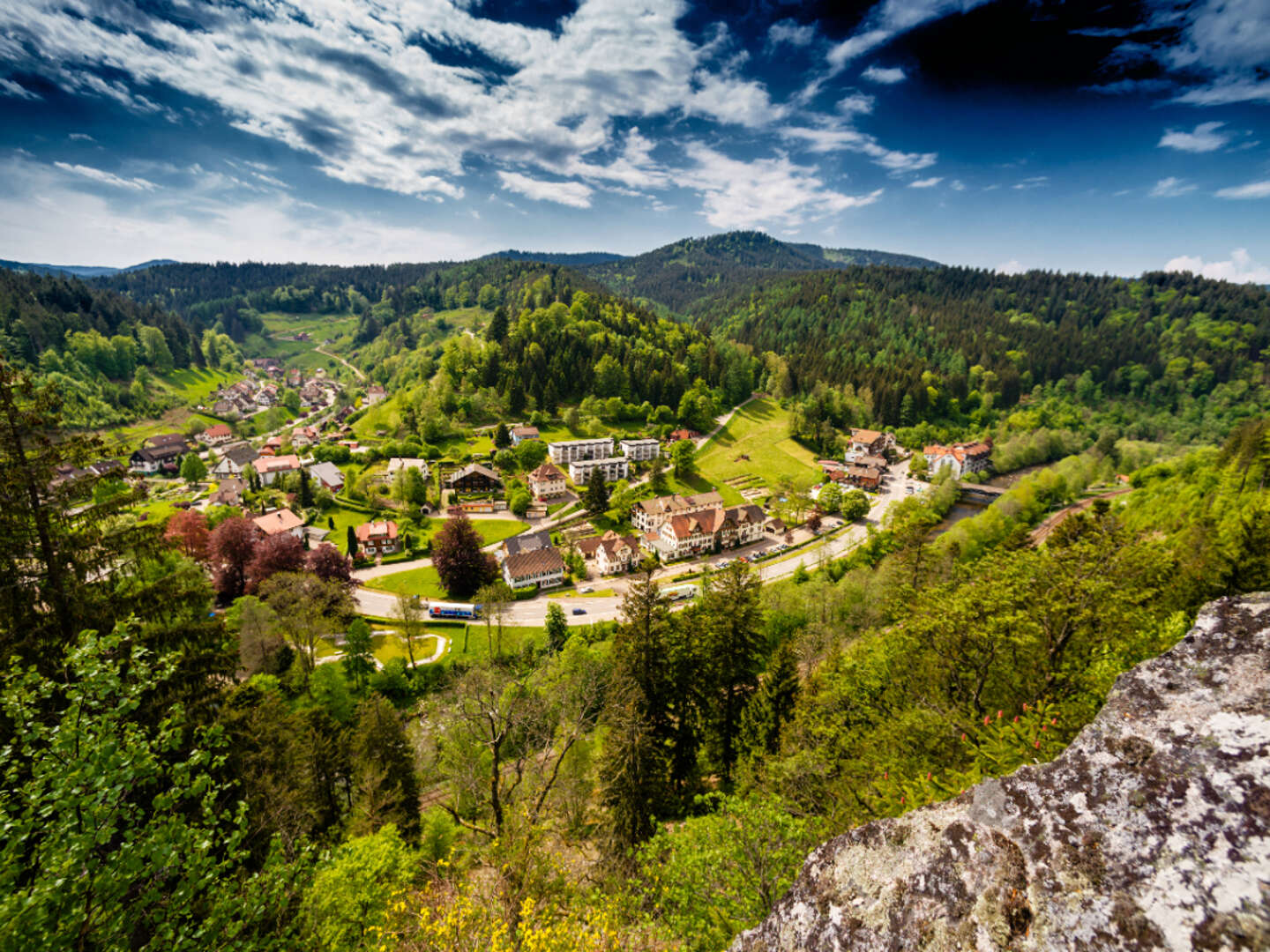 Zeit für 2 im Schwarzwald mit Candle-Light-Diner & Massage