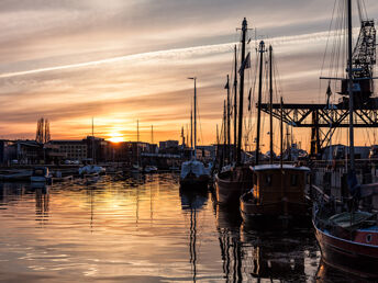 Maritimes Flair in Rostock genießen