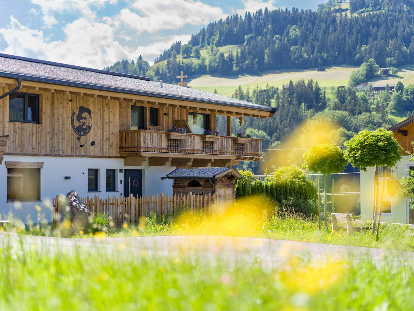 Bergluft und Hüttenzauber: Ihr Traumurlaub im Chalet 