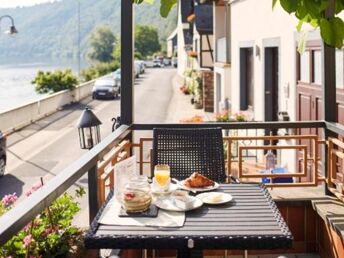 6 Tage Aktivurlaub: Entspannung am Flussufer der Mosel und Verwöhnzeit in der Vulkaneifel Therme