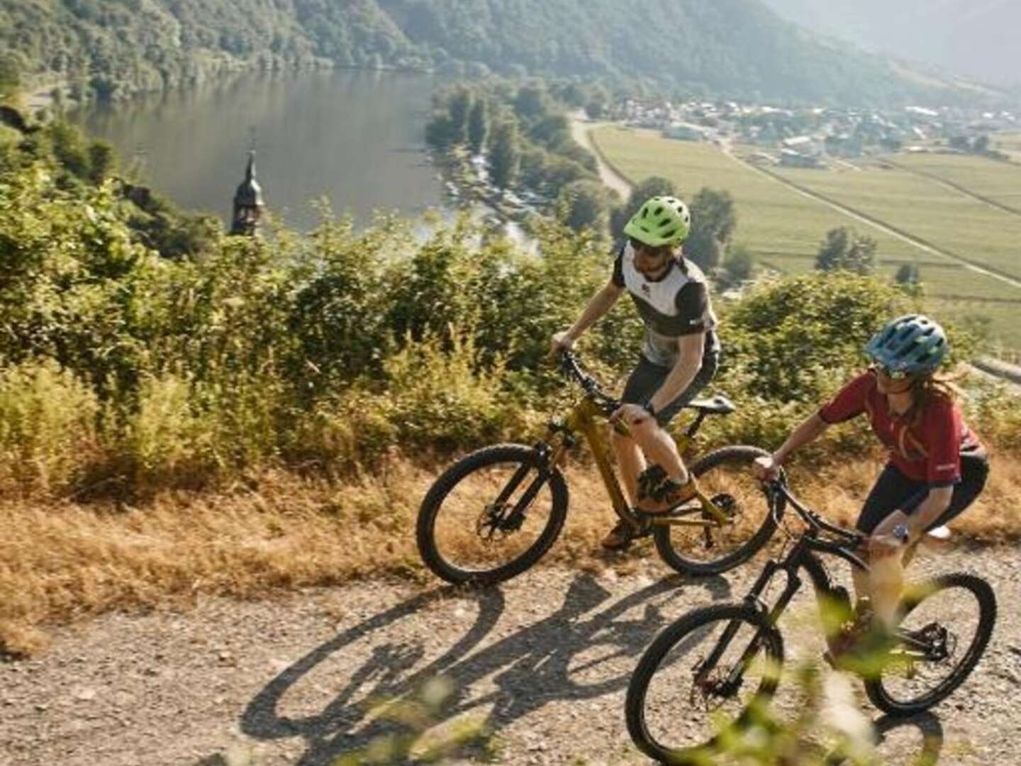 8 Tage Aktivurlaub: Entspannung am Flussufer der Mosel und Verwöhnzeit in der Vulkaneifel Therme ´25