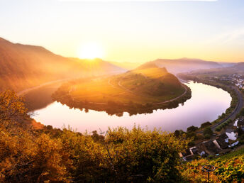 4 Tage Aktivurlaub: Entspannung am Flussufer der Mosel und Verwöhnzeit in der Vulkaneifel Therme ´25