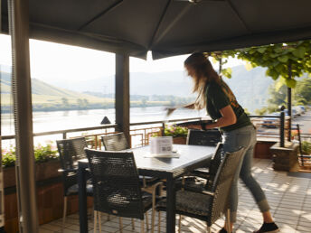 6 Tage Aktivurlaub: Entspannung am Flussufer der Mosel und Verwöhnzeit in der Vulkaneifel Therme ´25