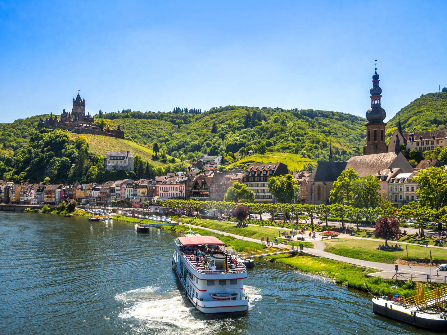 8 Tage Aktivurlaub: Entspannung am Flussufer der Mosel und Verwöhnzeit in der Vulkaneifel Therme ´25