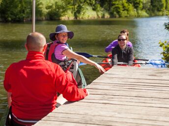 Vier Pfoten - Urlaub mit dem besten Freund inkl. Eintritt Bärenwald Müritz