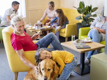 Pfotenglück im Laternsertal | Urlaub mit Hund im JUFA Hotel Laterns***s | 4 Nächte  