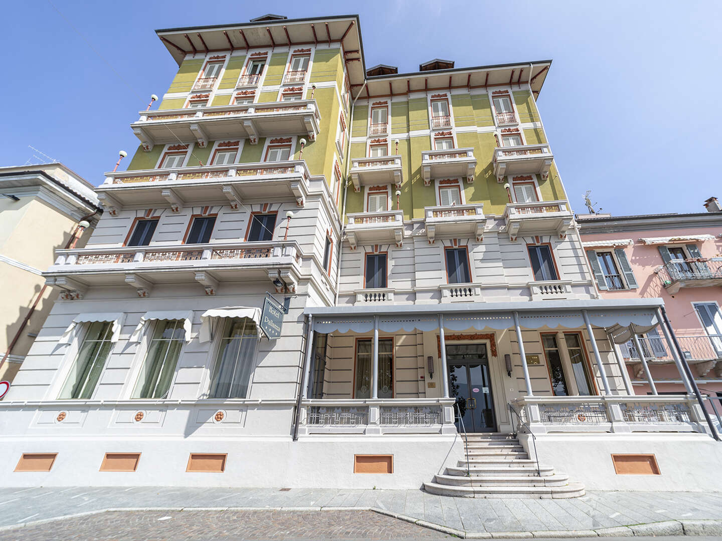 Romantischer Kurzurlaub direkt am Lago Maggiore | 4 Nächte