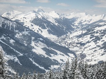 Luxus Auszeit in Saalbach auf 120m² mit höchsten Wohnkomfort    6