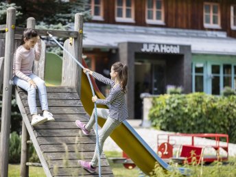 Gemeinsam die Berge erleben: Familienurlaub im JUFA Hotel Eisenerzer Ramsau I 6 Nächte